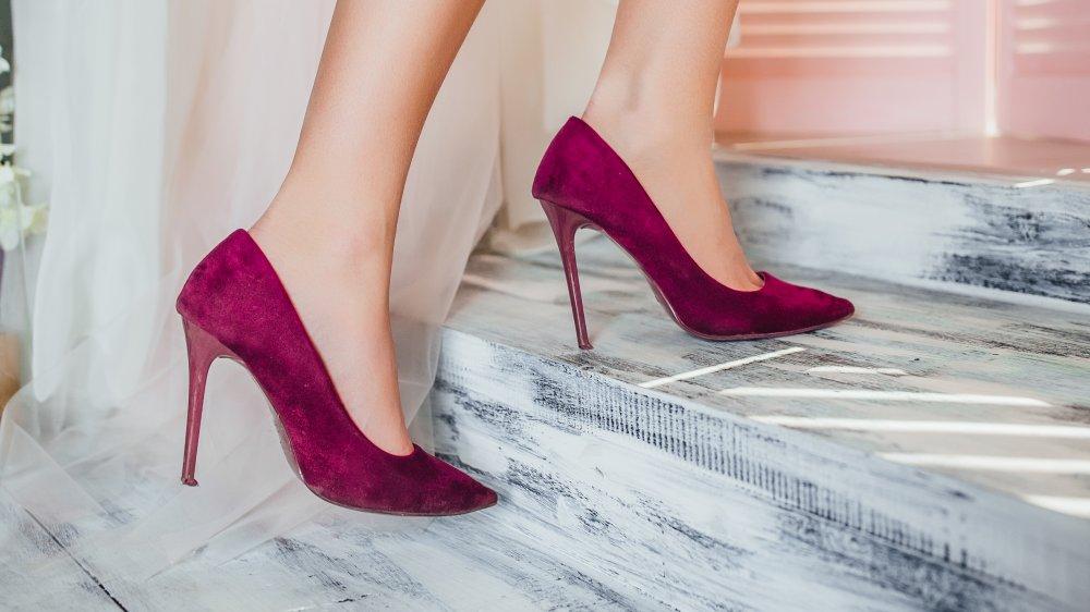 Bí Quyết Diện Giày Mới Siêu Êm: Tạm Biệt Nỗi Lo Cọ Xát, Phồng Rộp Chân