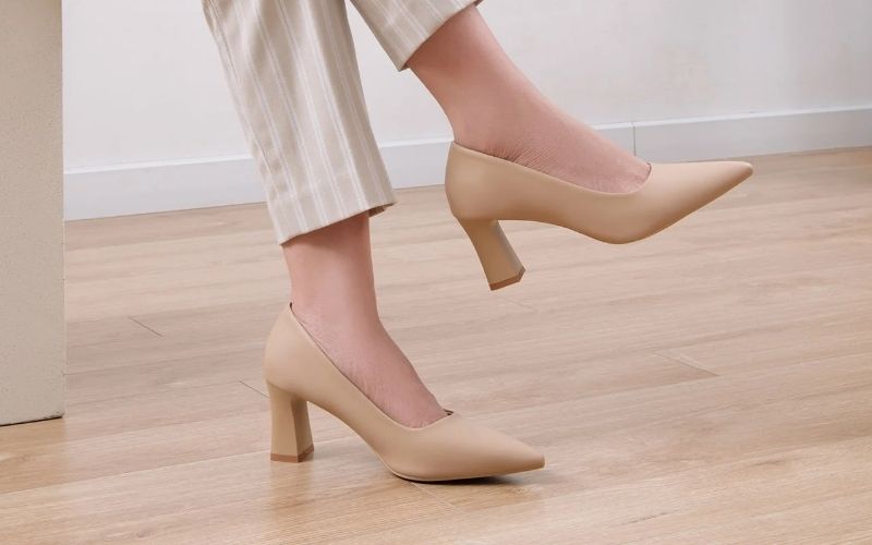 Giày Da Thật Và Da Công Nghiệp: Khác Nhau Ở Đâu? Nên Chọn Loại Nào?