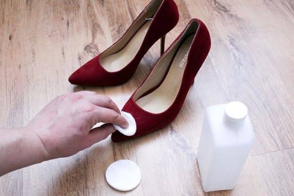 Làm Sao Để Giày Da Không Bị Hôi Trong Mùa Nóng? Giữ Giày Luôn Thơm Và Bền Đẹp